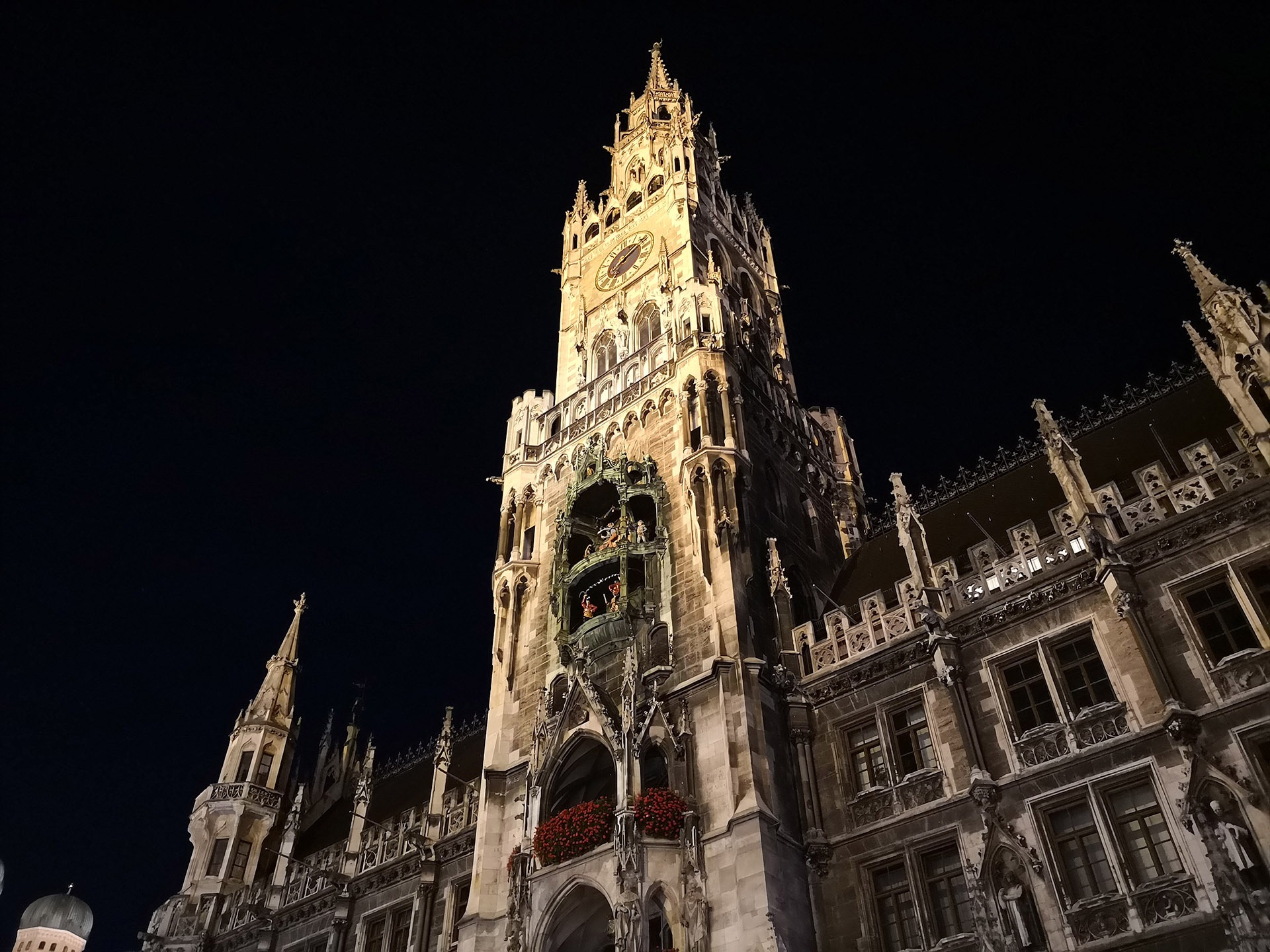m10p-low-light-1 m10p-low-light-1