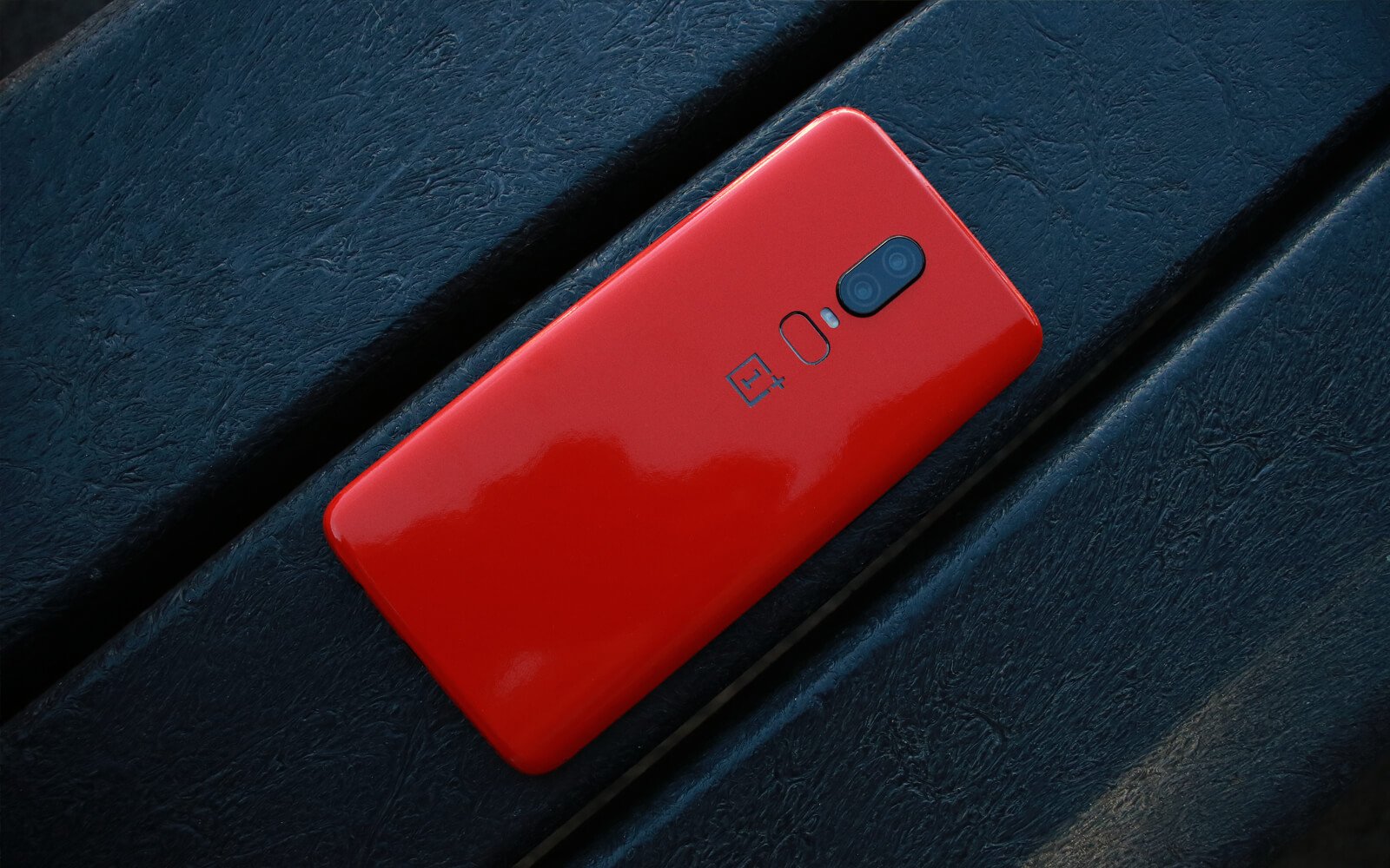 oneplus6_red oneplus6_red