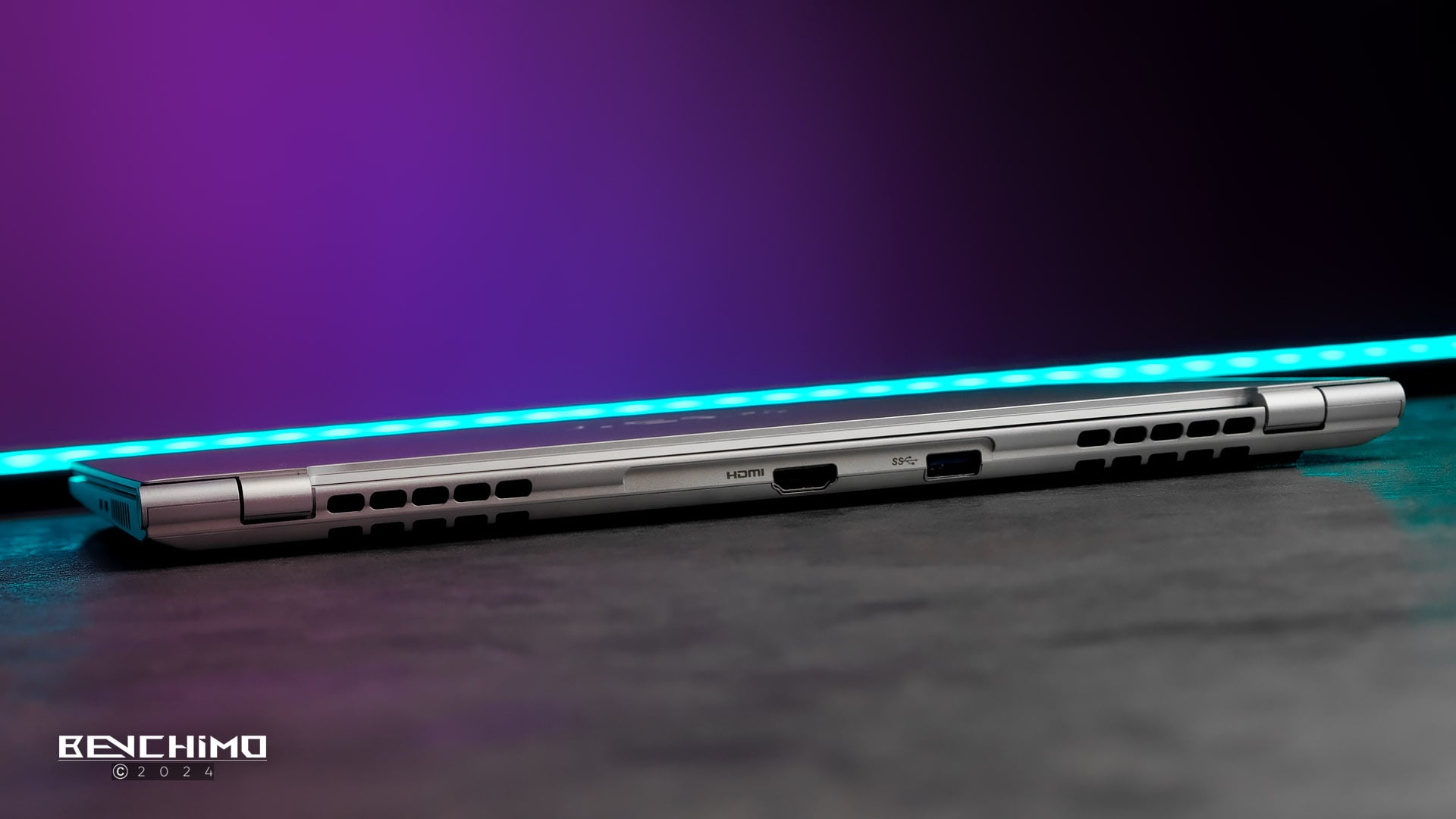 پورت تصویر لپ تاپ Aero 14 OLED BMF گیگابایت