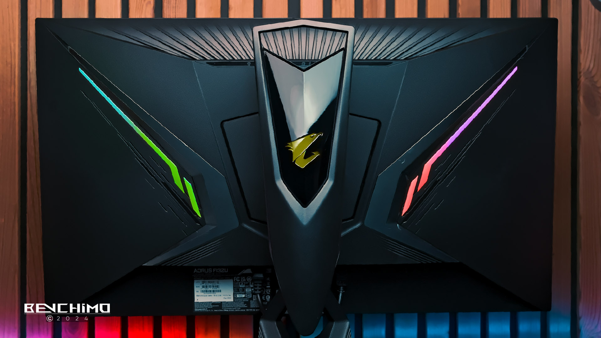 نورپردازی مانیتور گیگابایت Aorus FI32U