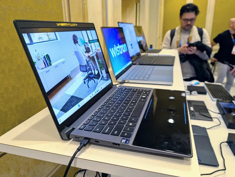 اینتل از محصولات جدیدی با طراحی ماژولار در نمایشگاه CES 2025 رونمایی کرد