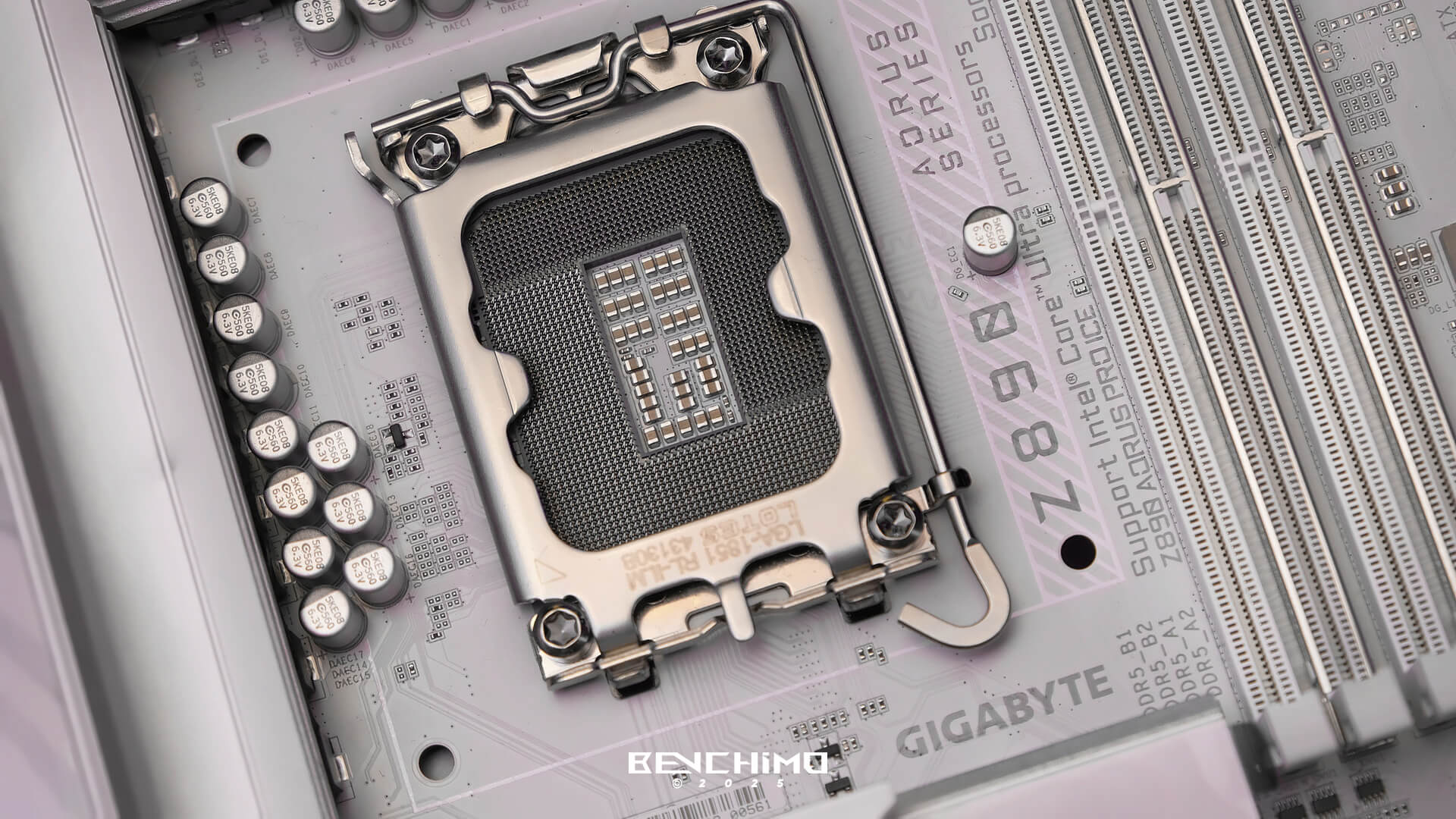 سوکت LGA 1851 مادربرد Z890 AORUS Pro Ice