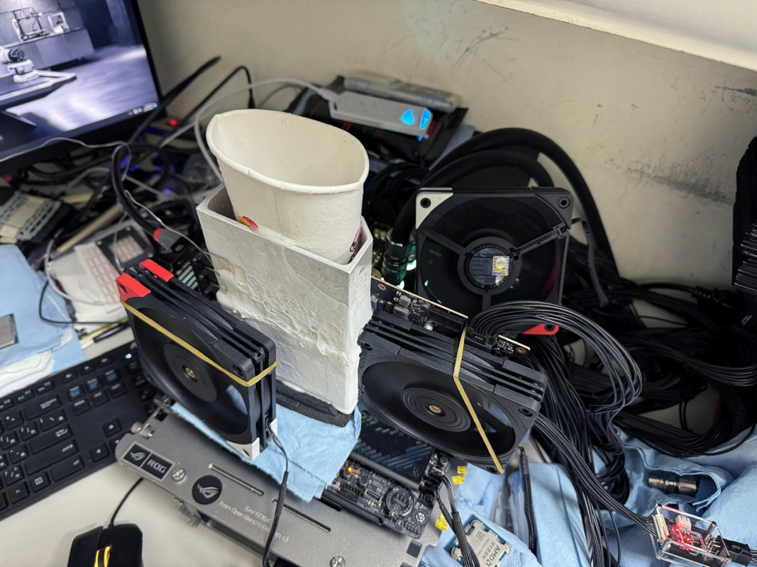 اورکلاکر ایسوس فرکانس کارت گرافیک RTX 5090 را به 3.5 گیگاهرتز رساند !
