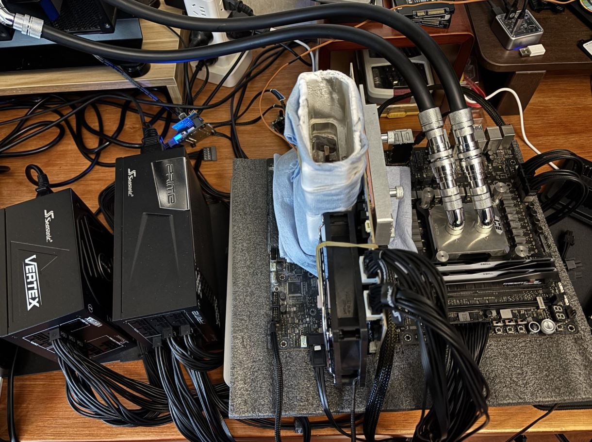 کارت گرافیک RTX 5090D HOF با رسیدن به فرکانس 3.27 گیگاهرتز رکورد زد !
