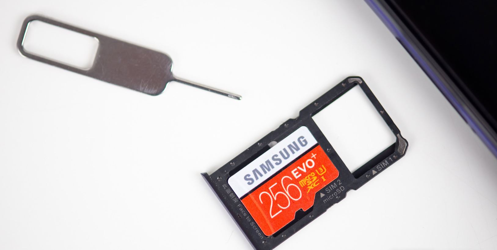 درگاه کارت microSD