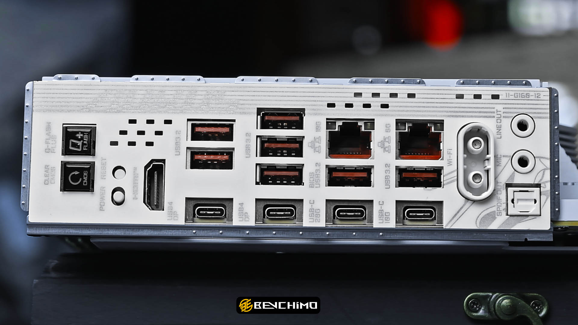 پنل I/O مادربرد X870E AORUS MASTER X3D ICE گیگابایت