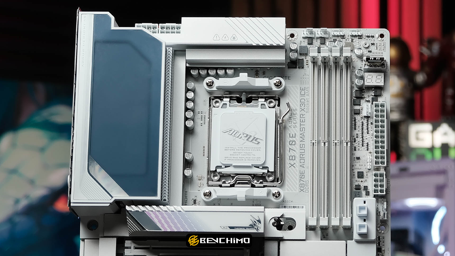 هیت سینک VRM مادربرد X870E AORUS MASTER X3D ICE گیگابایت