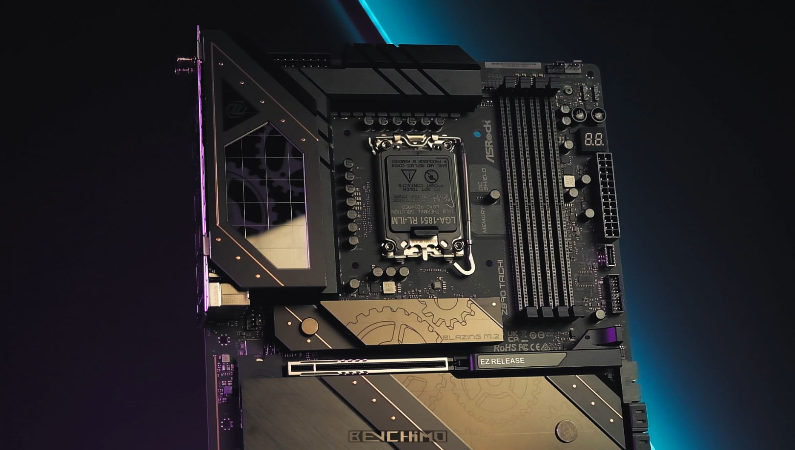 طراحی ظاهری و کیفیت ساخت ASRock Z890 Taichi