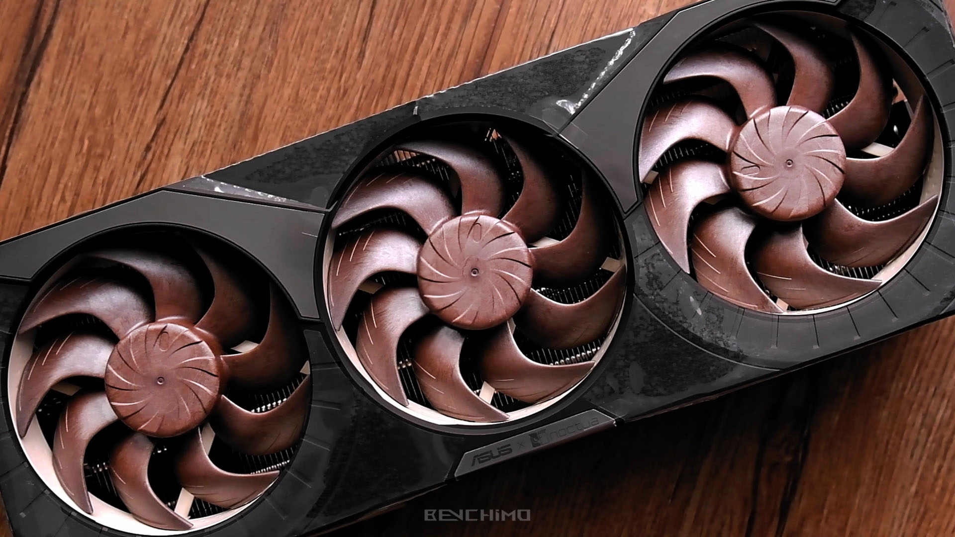بررسی ASUS RTX 5080 Noctua OC Edition
