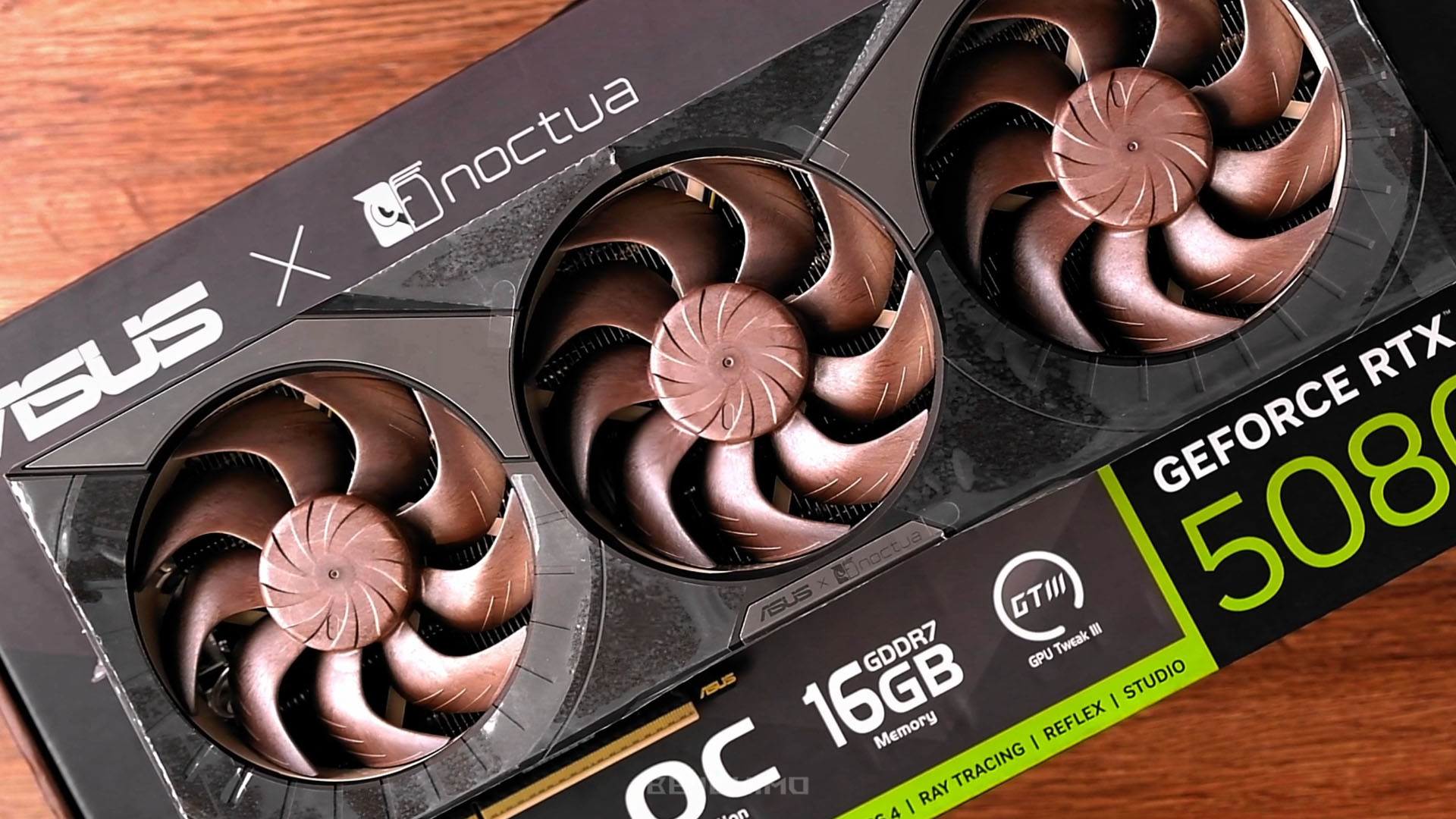 سه فن 120 میلی متری NAUTUA در RTX 5080