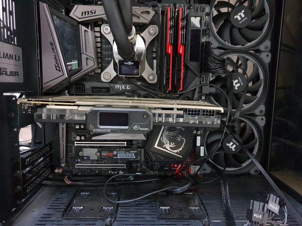 کارت گرافیک TITAN RTX